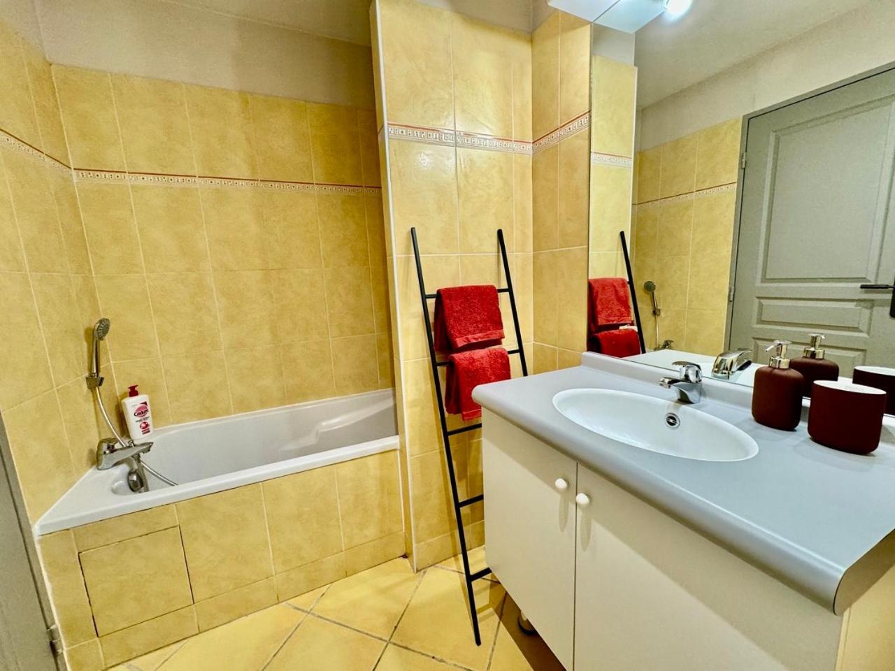 Studio Opera - Place Des Terreaux - Dreamy Flat Lyon Bagian luar foto